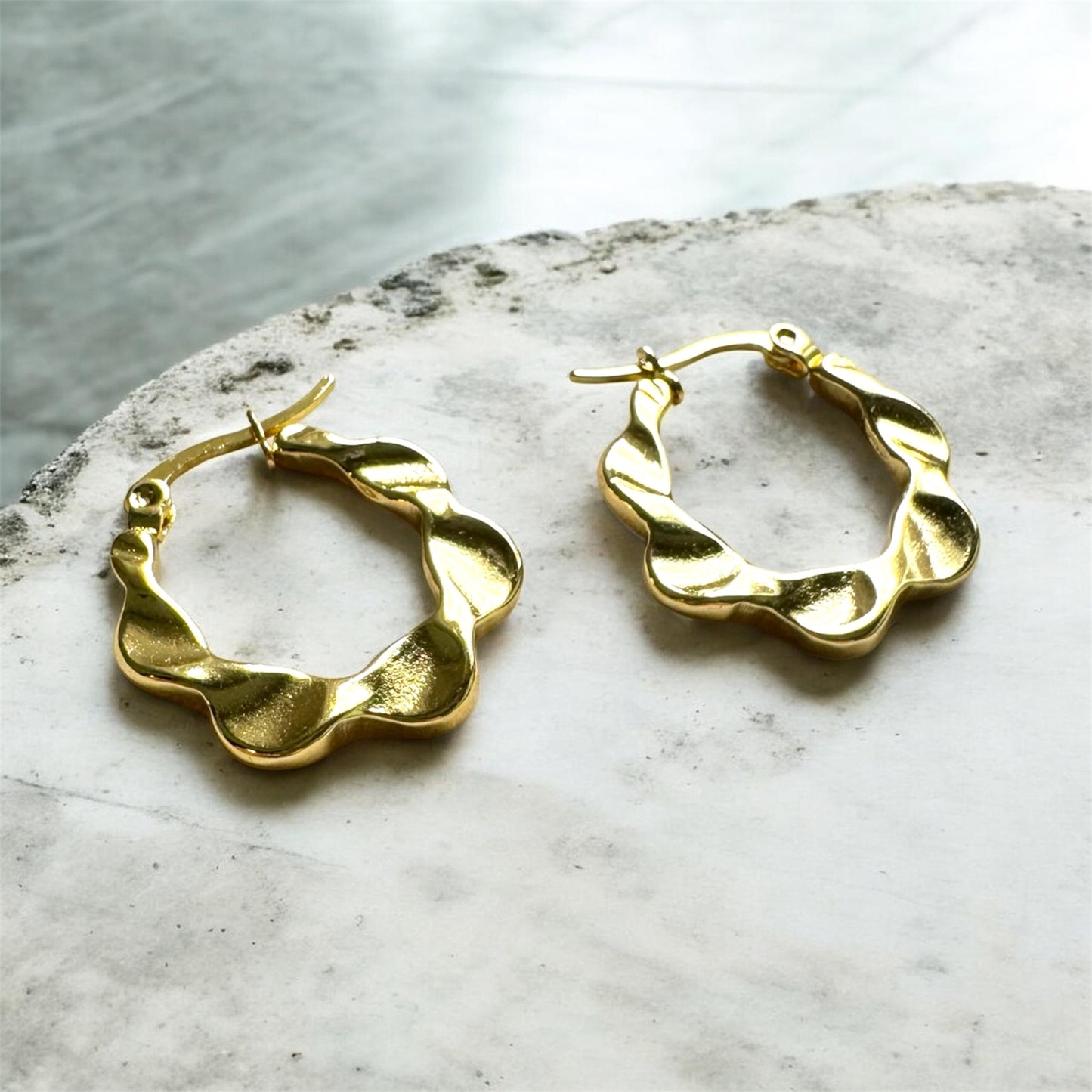 GOLD LOVE